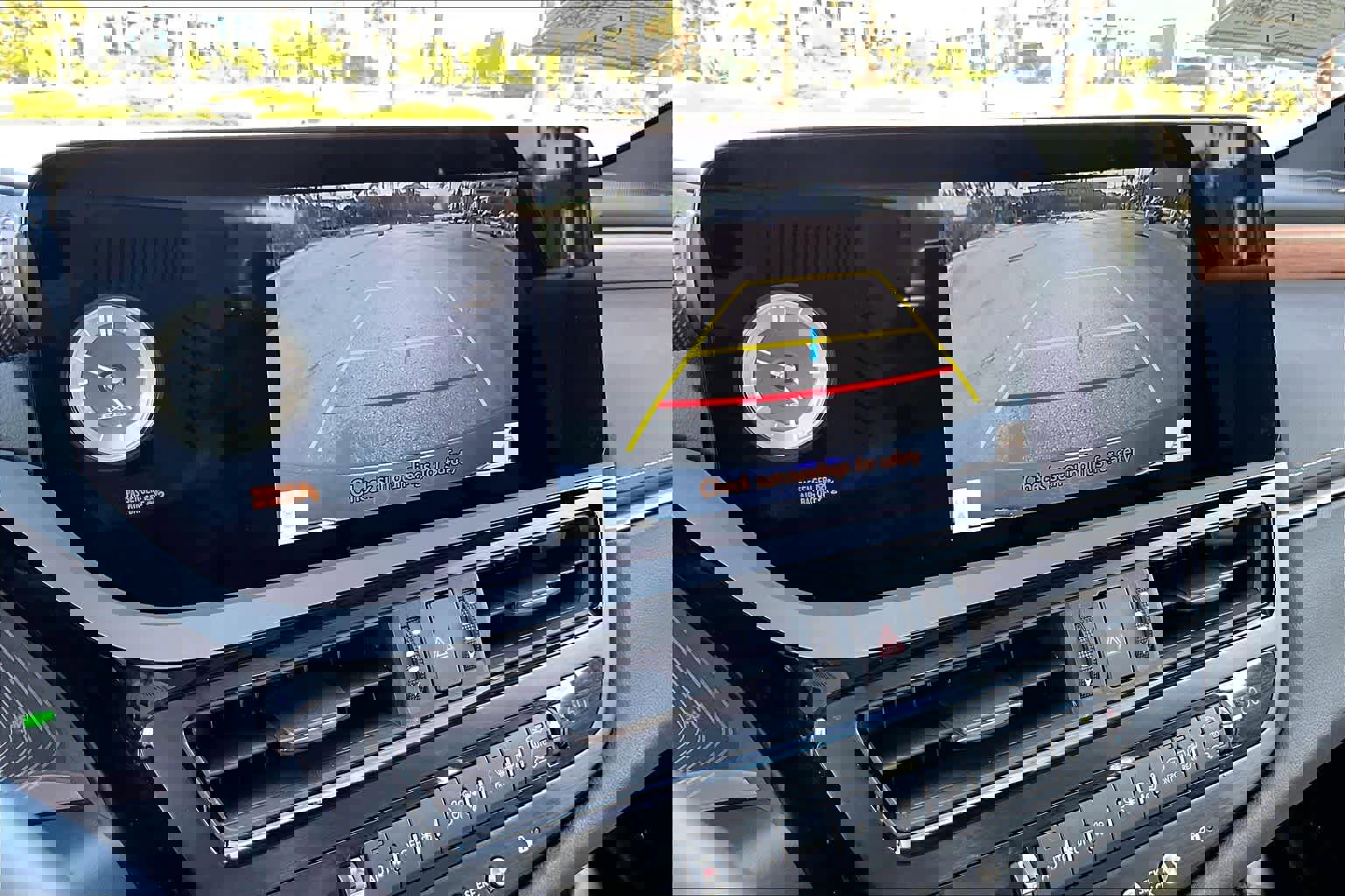 Certified 2025 Lexus ES 300h w/ Premium Package image 25