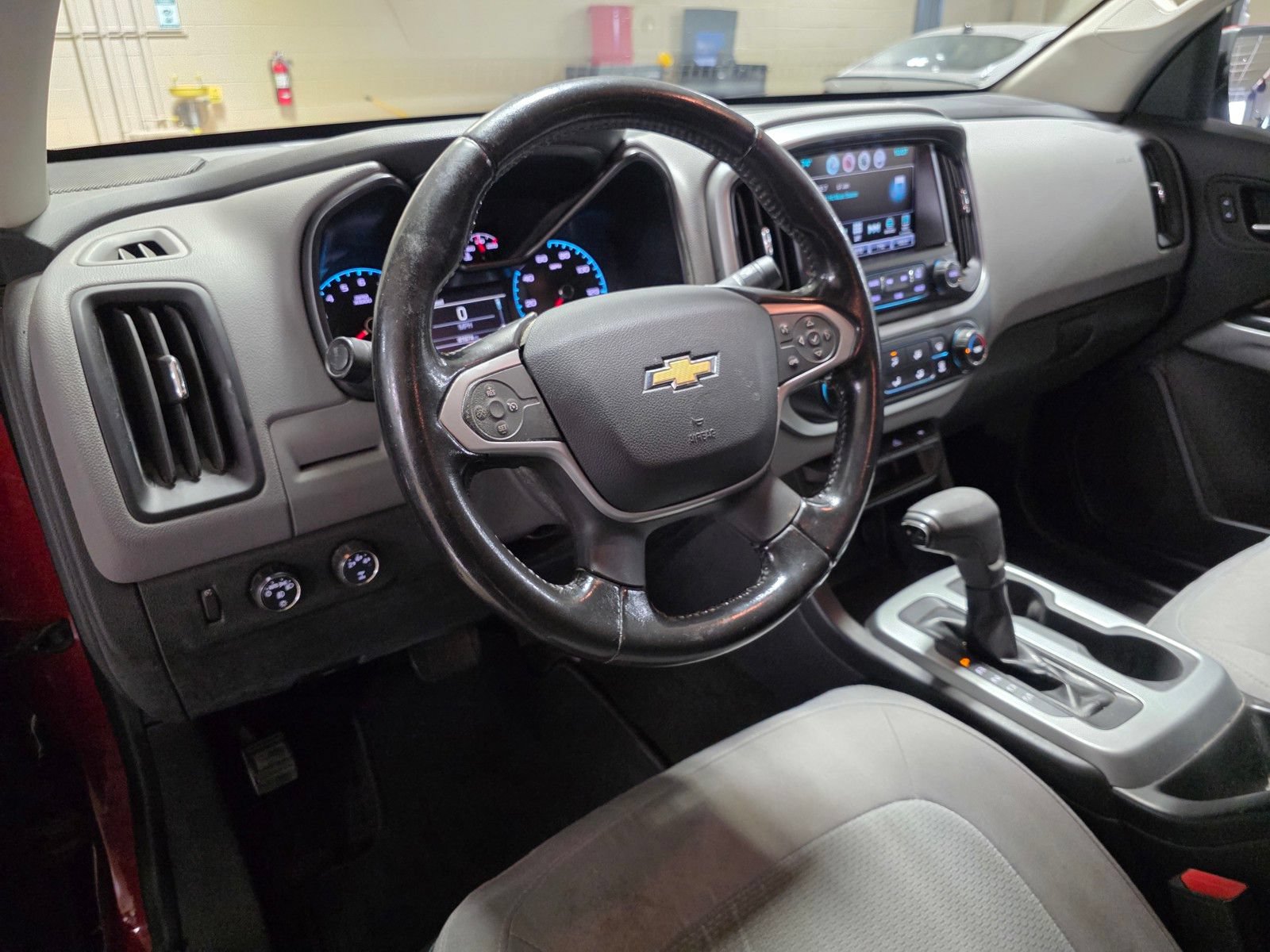 Used 2016 Chevrolet Colorado LT w/ LT Convenience Package AWD/4WD image 15