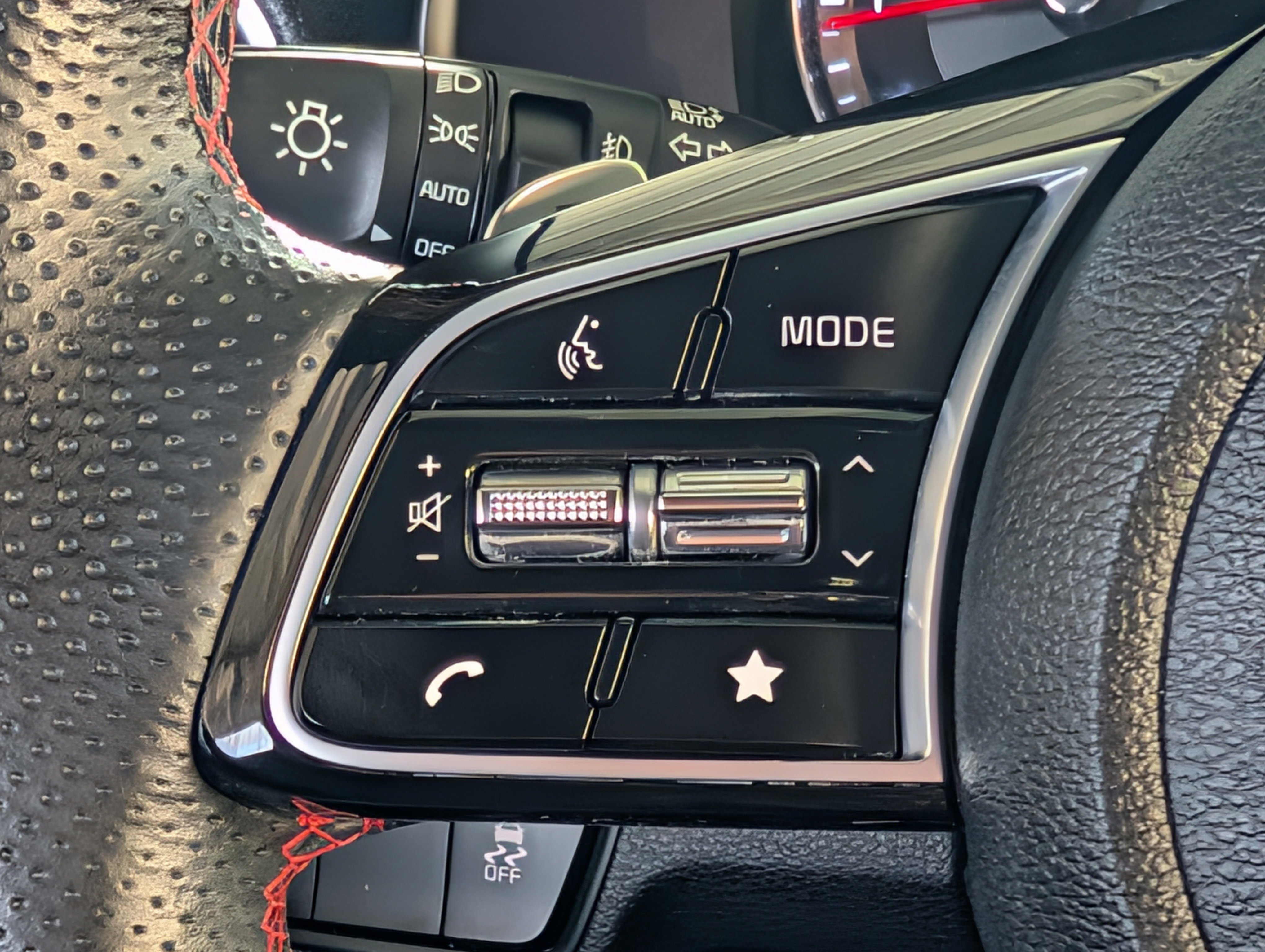 Used 2022 Kia Forte GT w/ GT Technology Package image 13