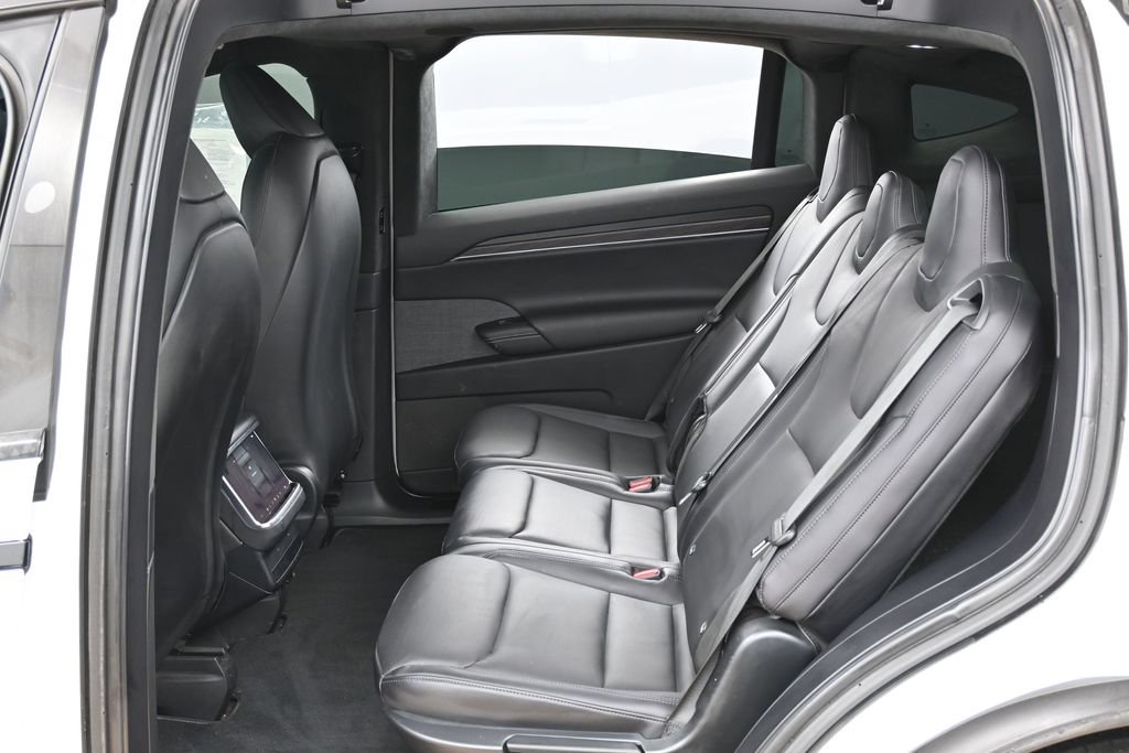 Used 2024 Tesla Model X AWD/4WD image 35
