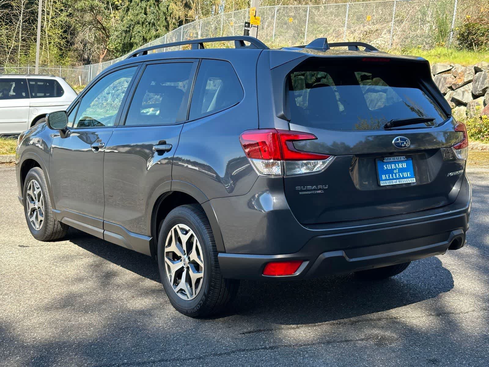Certified 2023 Subaru Forester Premium AWD/4WD image 3