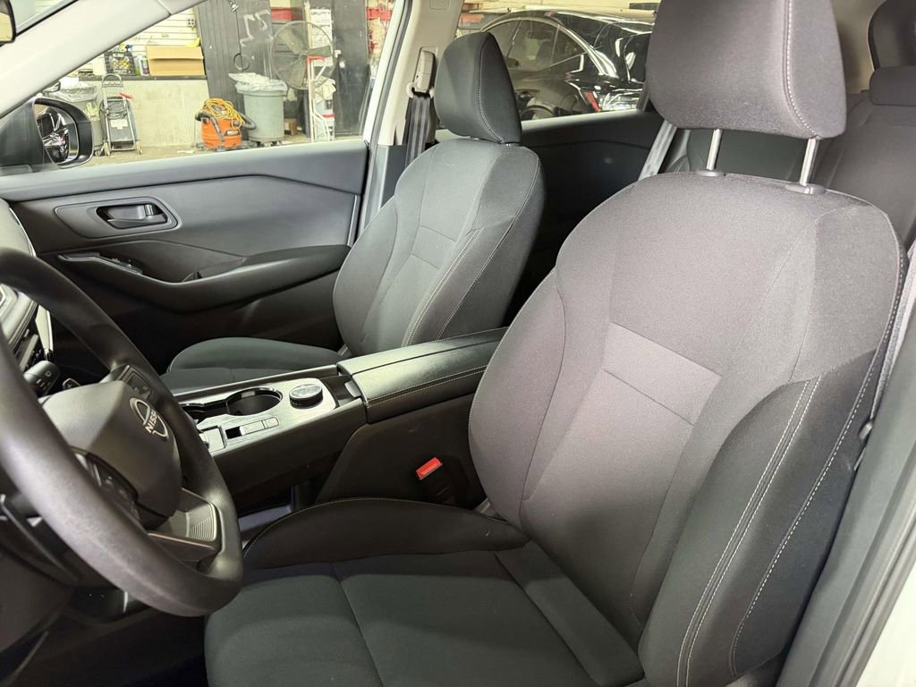 Used 2026 Nissan Rogue S AWD/4WD image 10