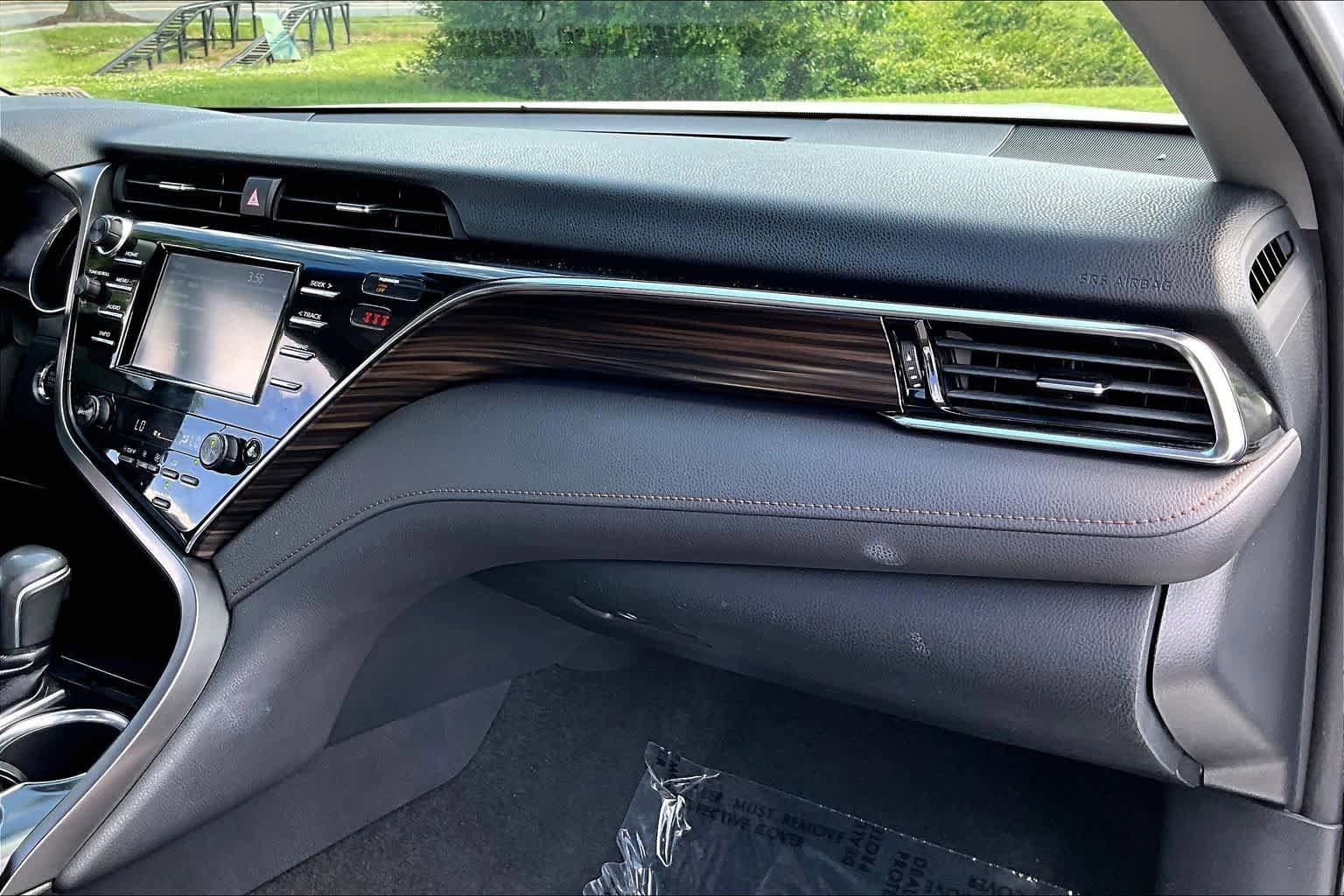 Used 2018 Toyota Camry XLE w/ Driver Assist Package FWD image 19