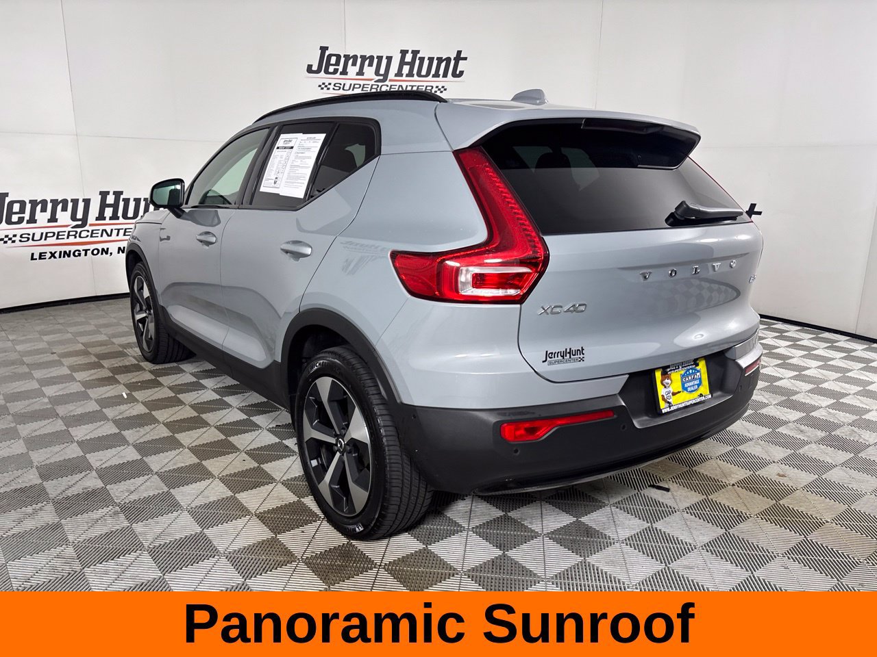 Used 2026 Volvo XC40 B5 Plus AWD/4WD image 8
