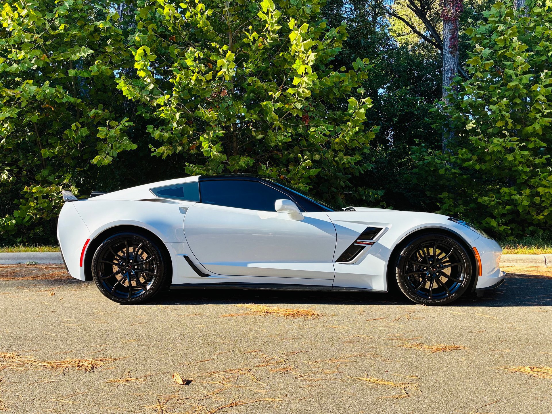 Used 2019 Chevrolet Corvette Grand Sport RWD image 8