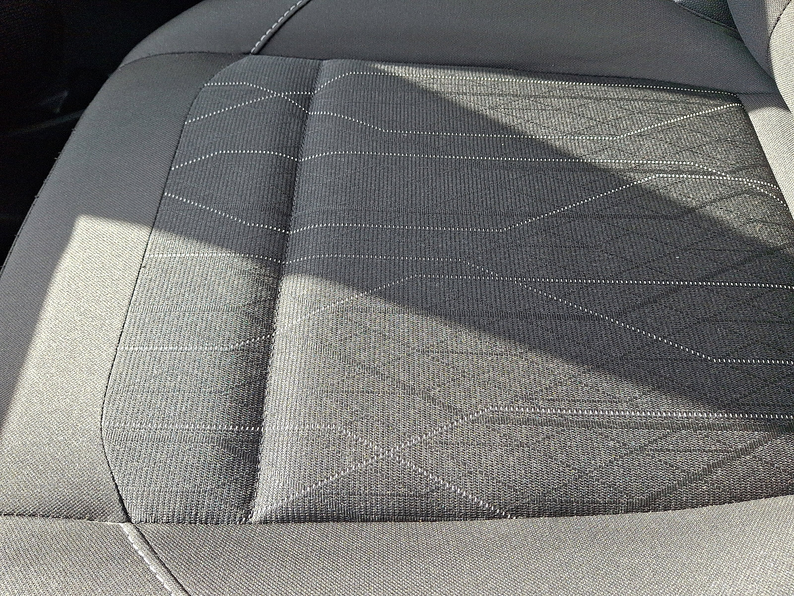 Certified 2022 Ford EcoSport SE image 26