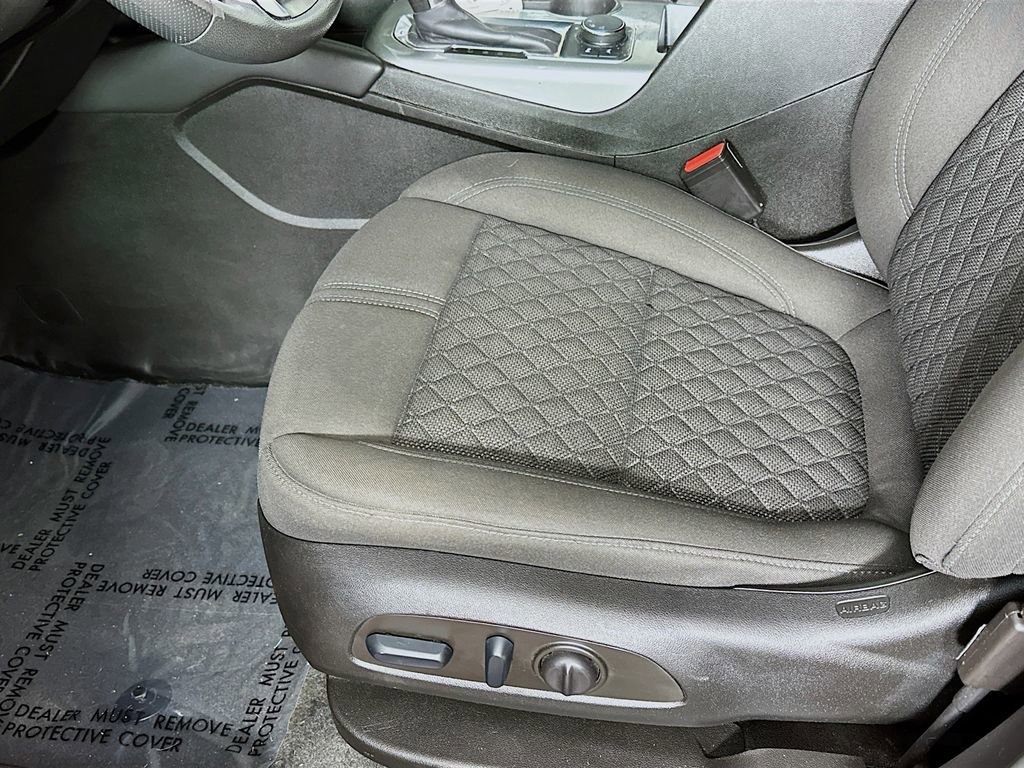 Used 2022 Chevrolet Blazer LT image 27