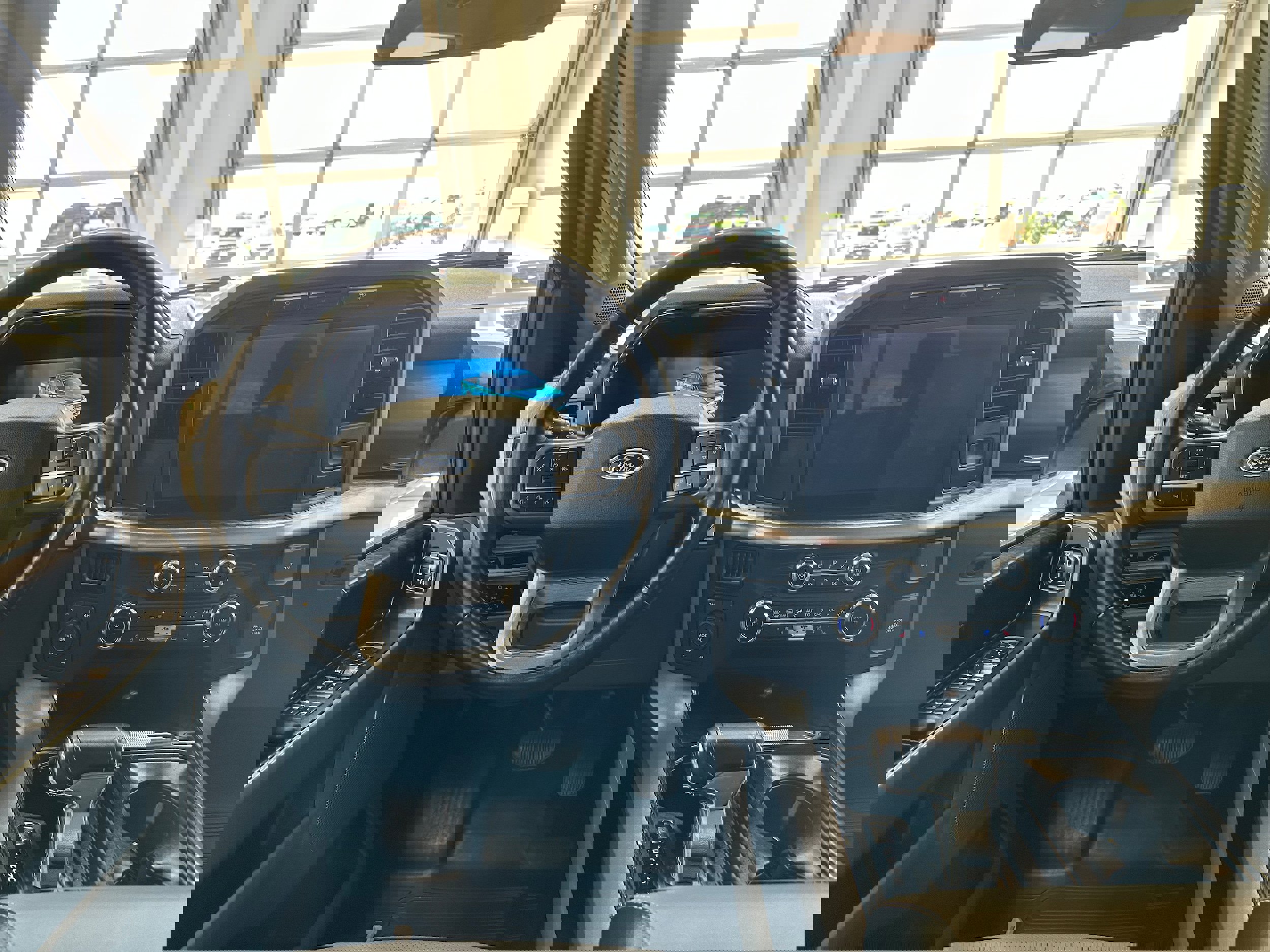 Used 2023 Ford F150 Lariat w/ Bed Utility Package image 16