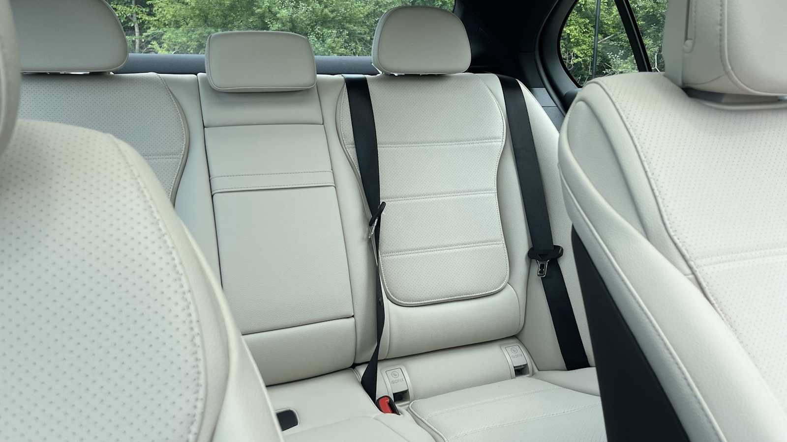 Used 2026 Mercedes-Benz C 300 4MATIC Sedan image 32
