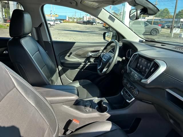 Used 2024 GMC Terrain SLT AWD/4WD image 31
