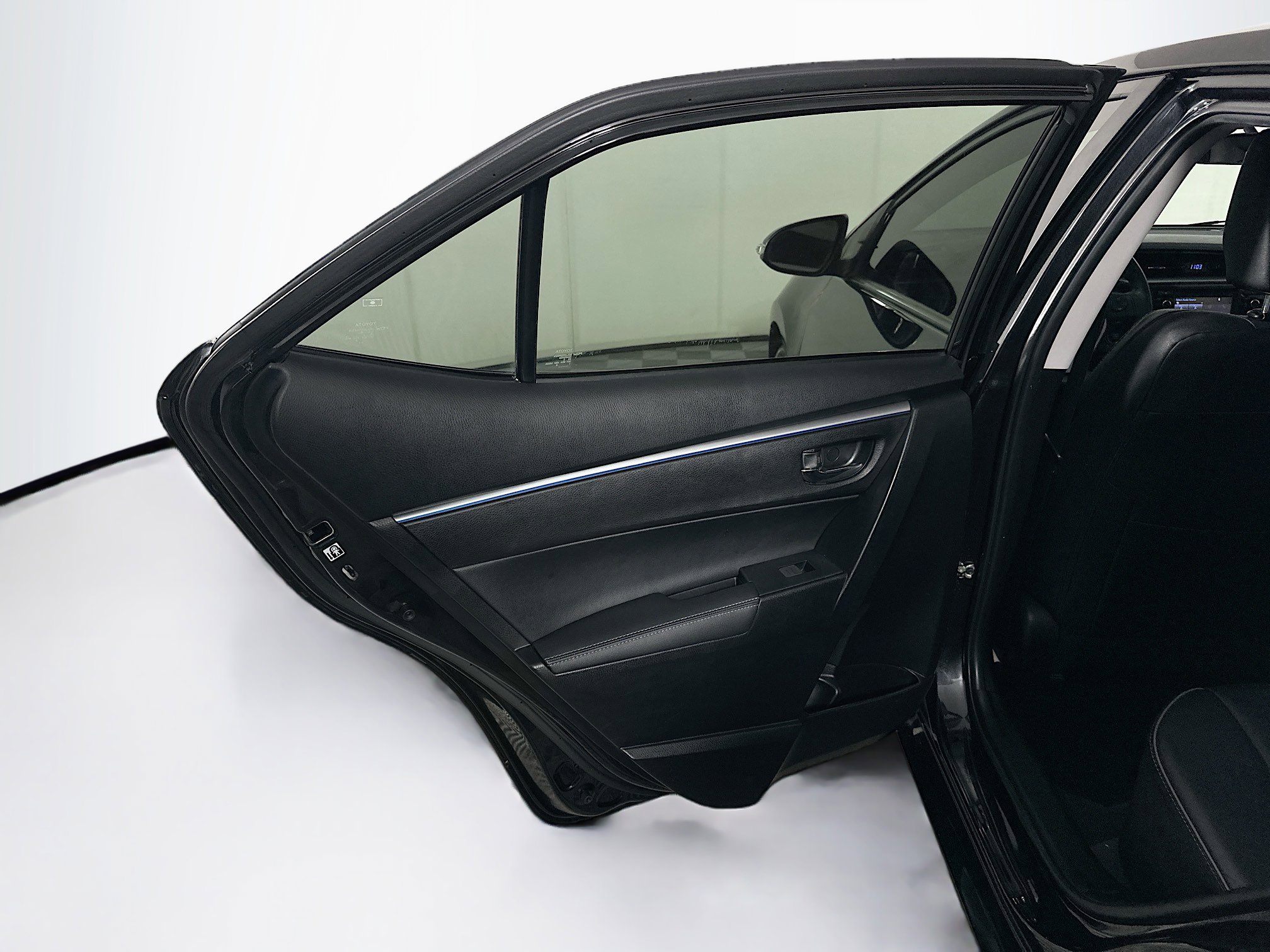 Used 2016 Toyota Corolla S Premium image 25