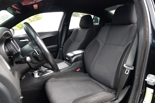 Used 2018 Dodge Charger R/T w/ Beats Audio Group RWD image 9