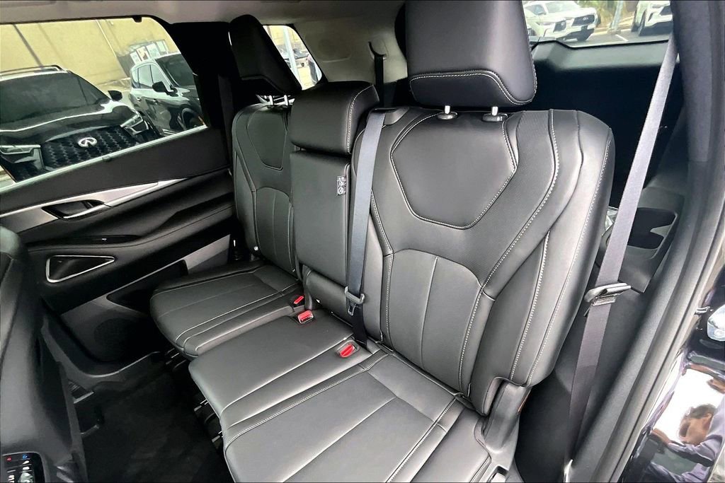 New 2026 INFINITI QX60 Luxe image 14