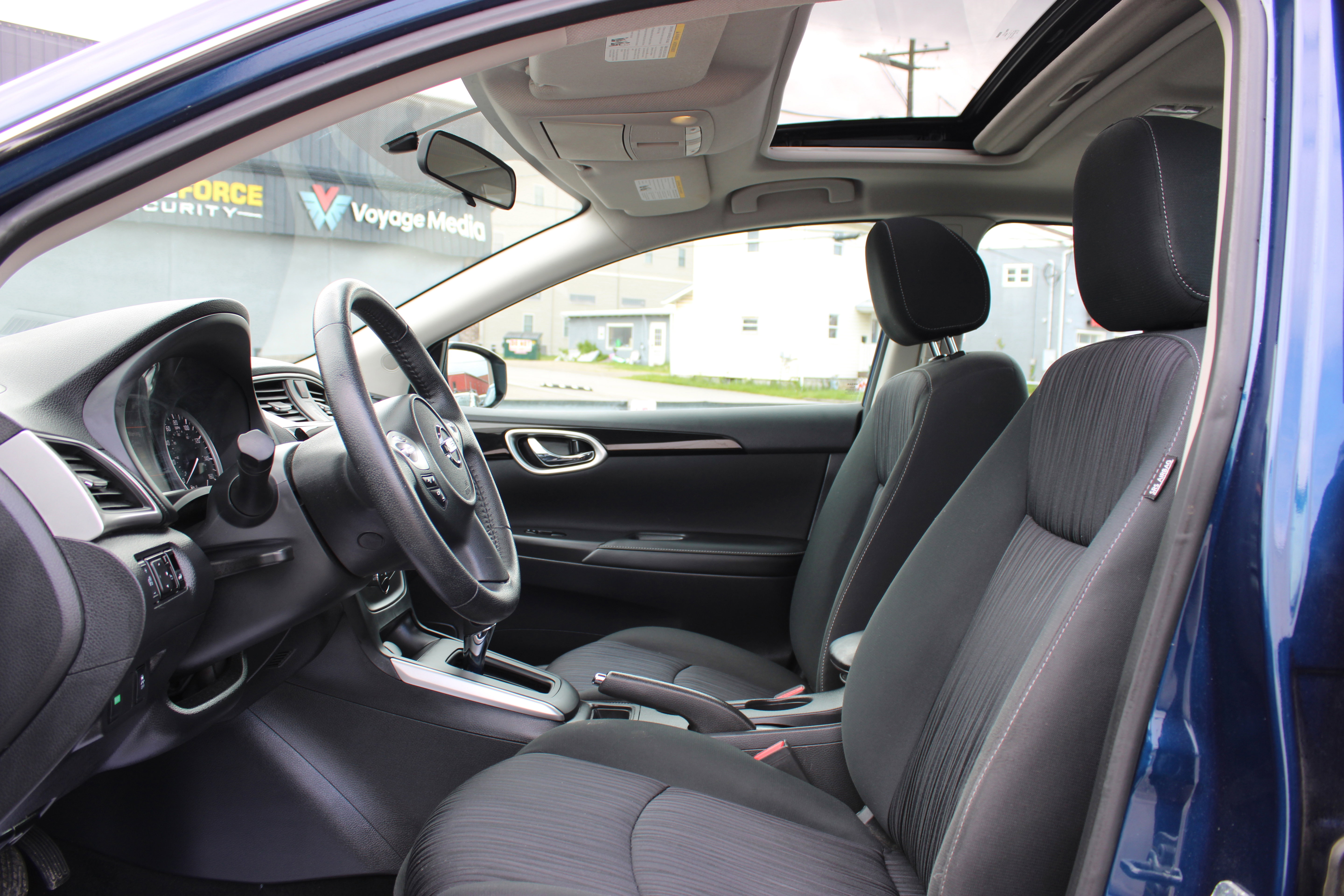 Used 2019 Nissan Sentra SV w/ Special Edition Package FWD image 13