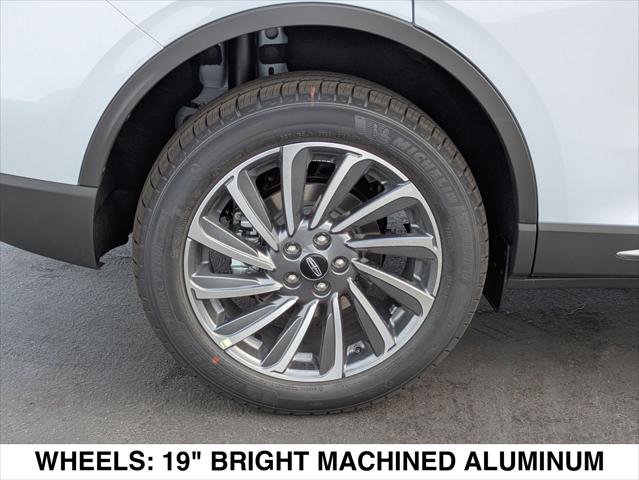 New 2025 Lincoln Corsair Reserve image 6