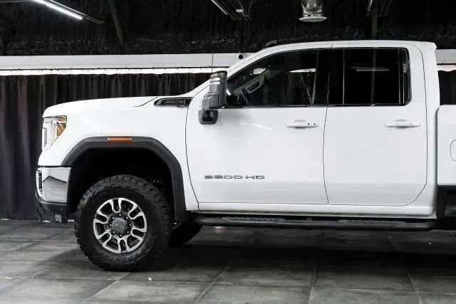 Used 2022 GMC Sierra 2500 SLE w/ SLE Convenience Package image 16