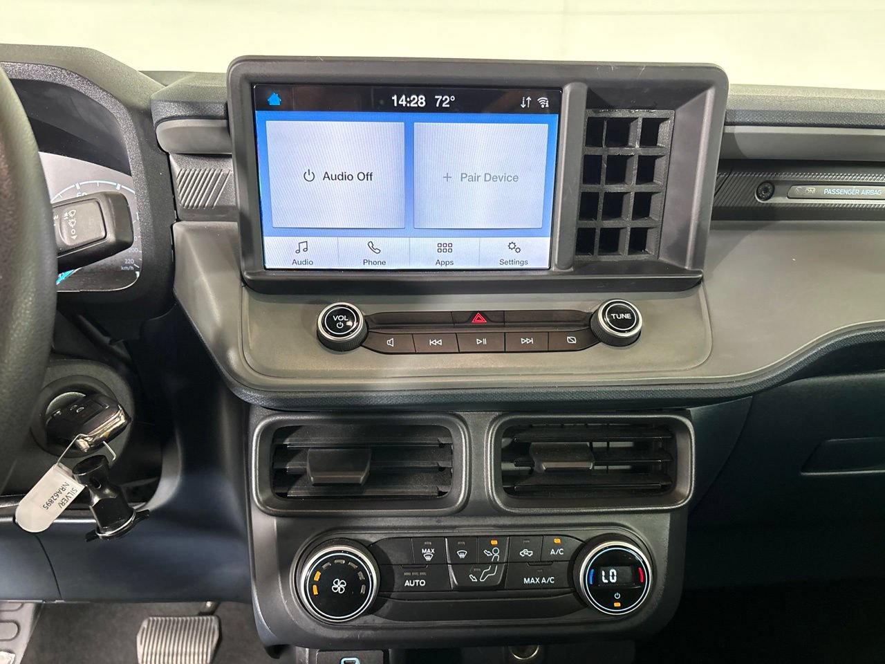Used 2022 Ford Maverick XL FWD image 16