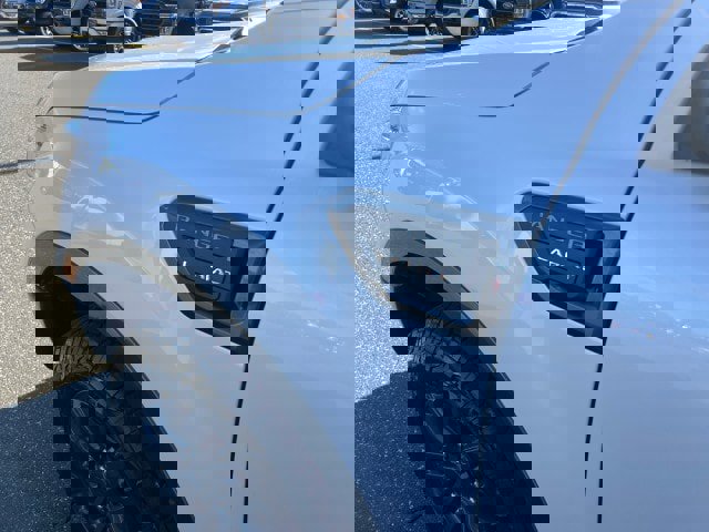 Certified 2019 Ford Ranger Lariat w/ Equipment Group 501A Mid image 29