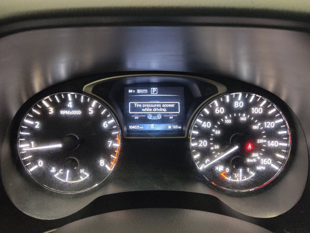 Used 2018 Nissan Pathfinder SL AWD/4WD image 23