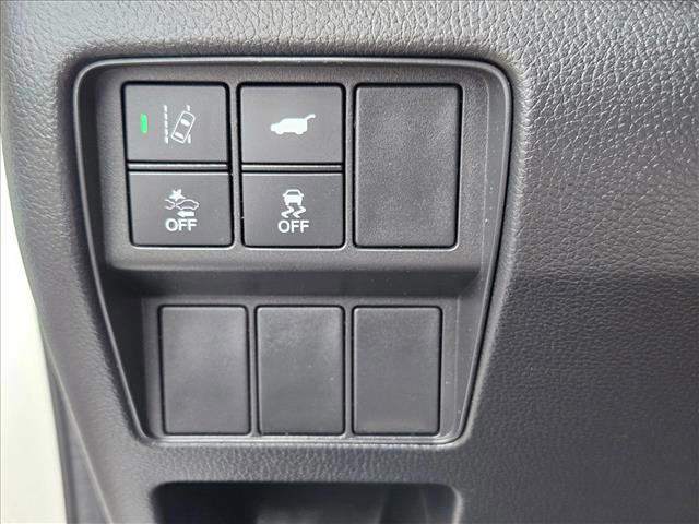 Used 2018 Honda CR-V Touring image 19
