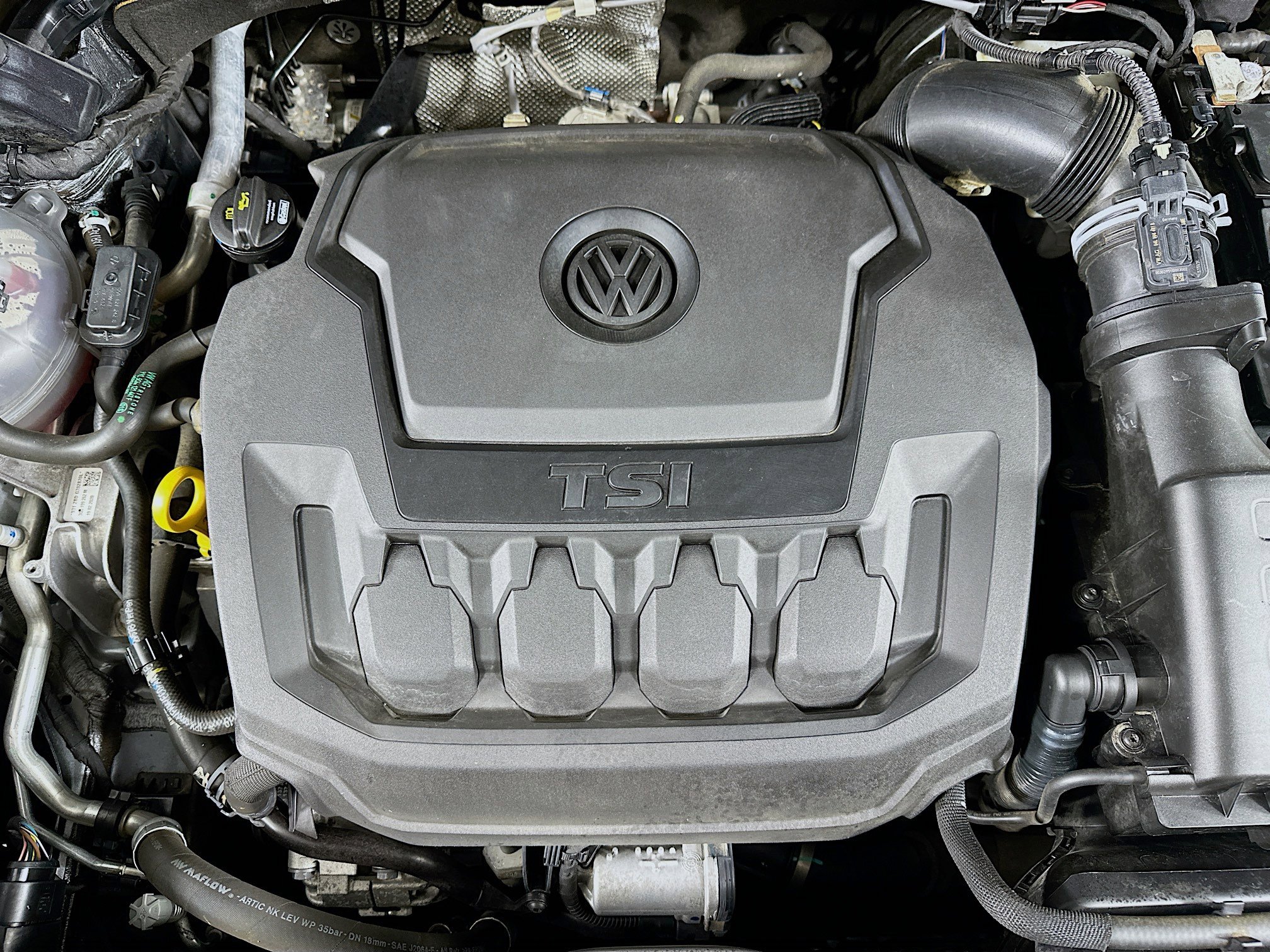 Used 2020 Volkswagen Tiguan SEL w/ 3rd Row Seat Package image 35