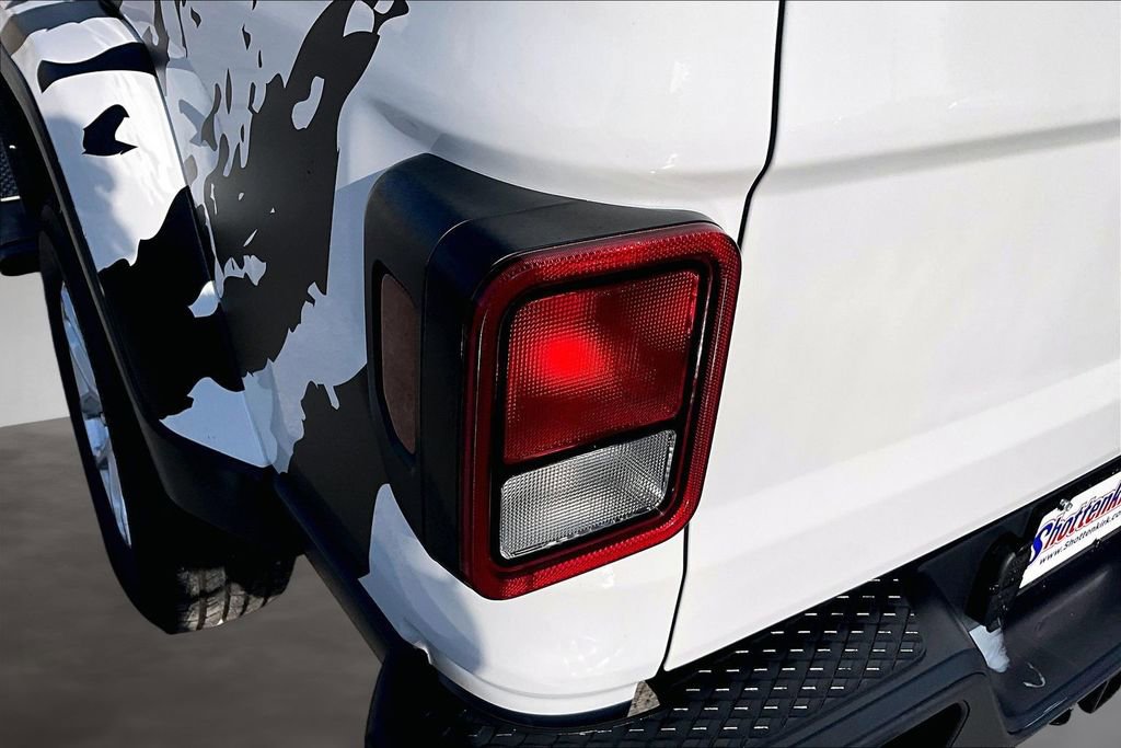 Used 2023 Jeep Gladiator Sport AWD/4WD image 23