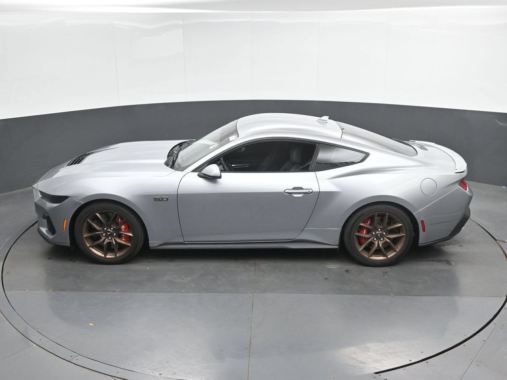 Used 2025 Ford Mustang GT Premium RWD image 40