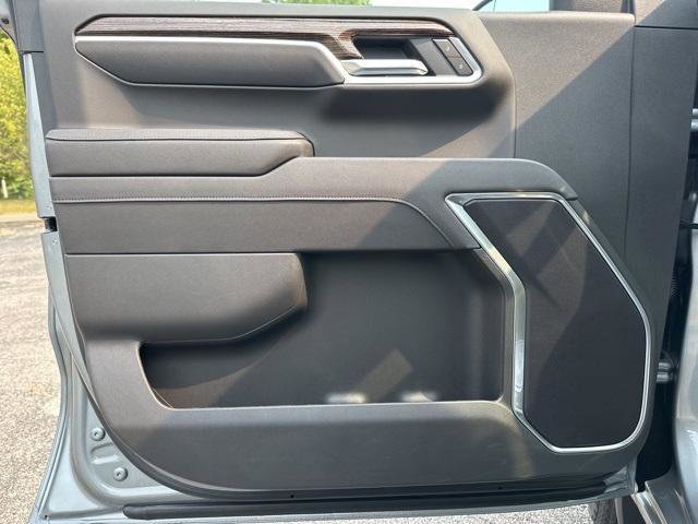 New 2026 GMC Sierra 1500 SLE image 15