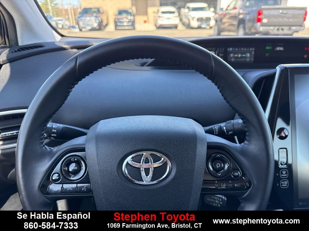 Used 2021 Toyota Prius Prime XLE image 17