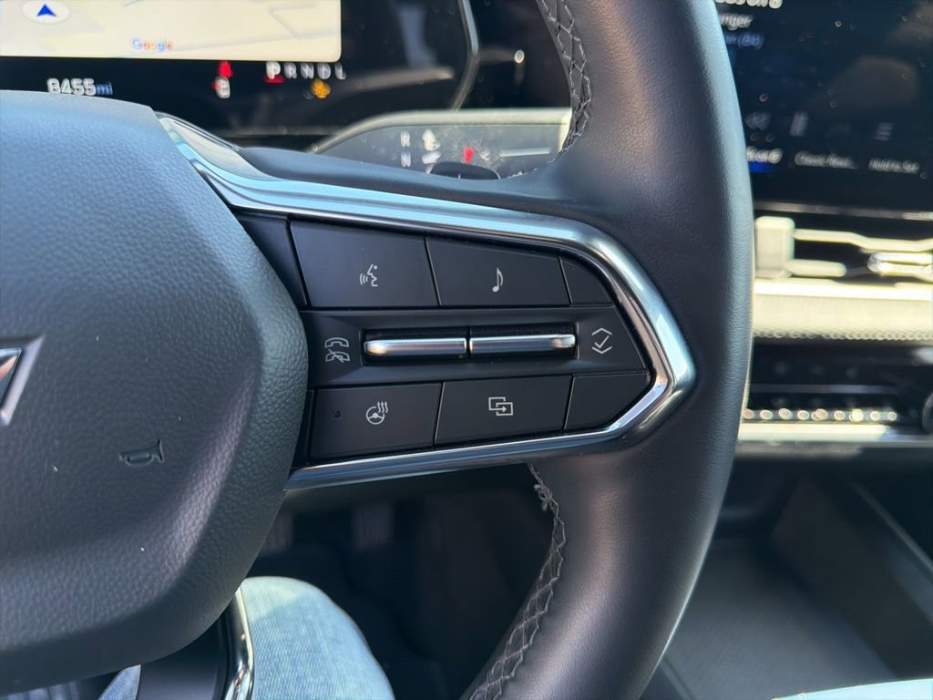 Used 2025 Chevrolet Equinox LT w/ Convenience Package II image 11