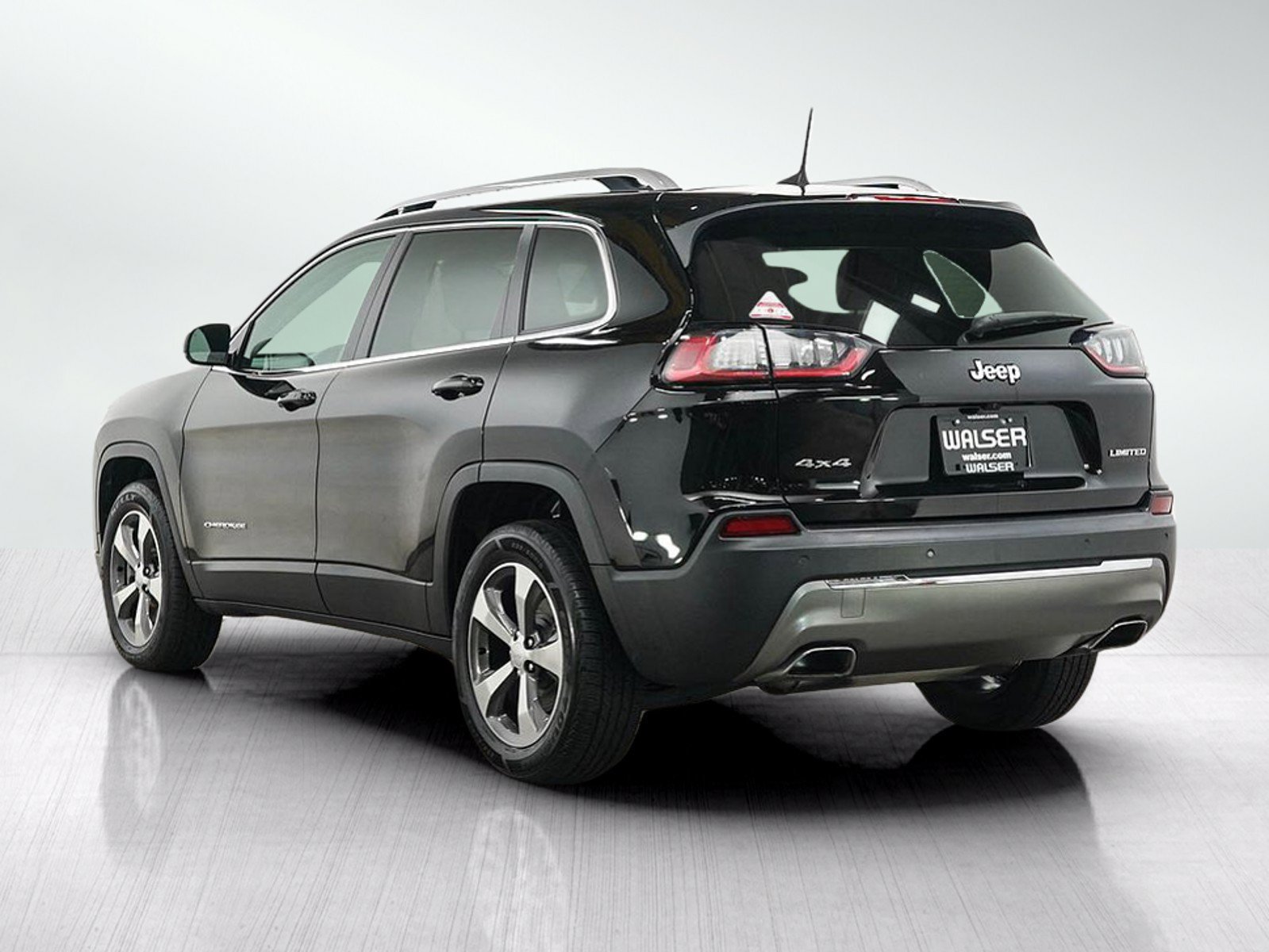 Used 2020 Jeep Cherokee Limited AWD/4WD image 3