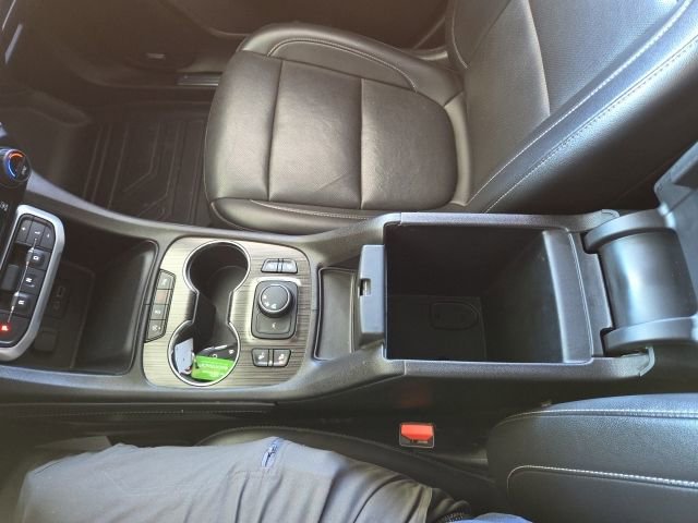 Used 2023 GMC Acadia SLT FWD image 65