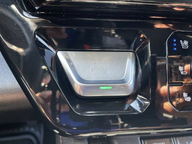 Used 2025 GMC Sierra 2500 AT4 w/ AT4 Premium Plus Package AWD/4WD image 17