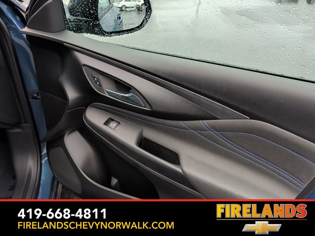 Certified 2024 Buick Envista Sport Touring w/ Convenience I Package image 13