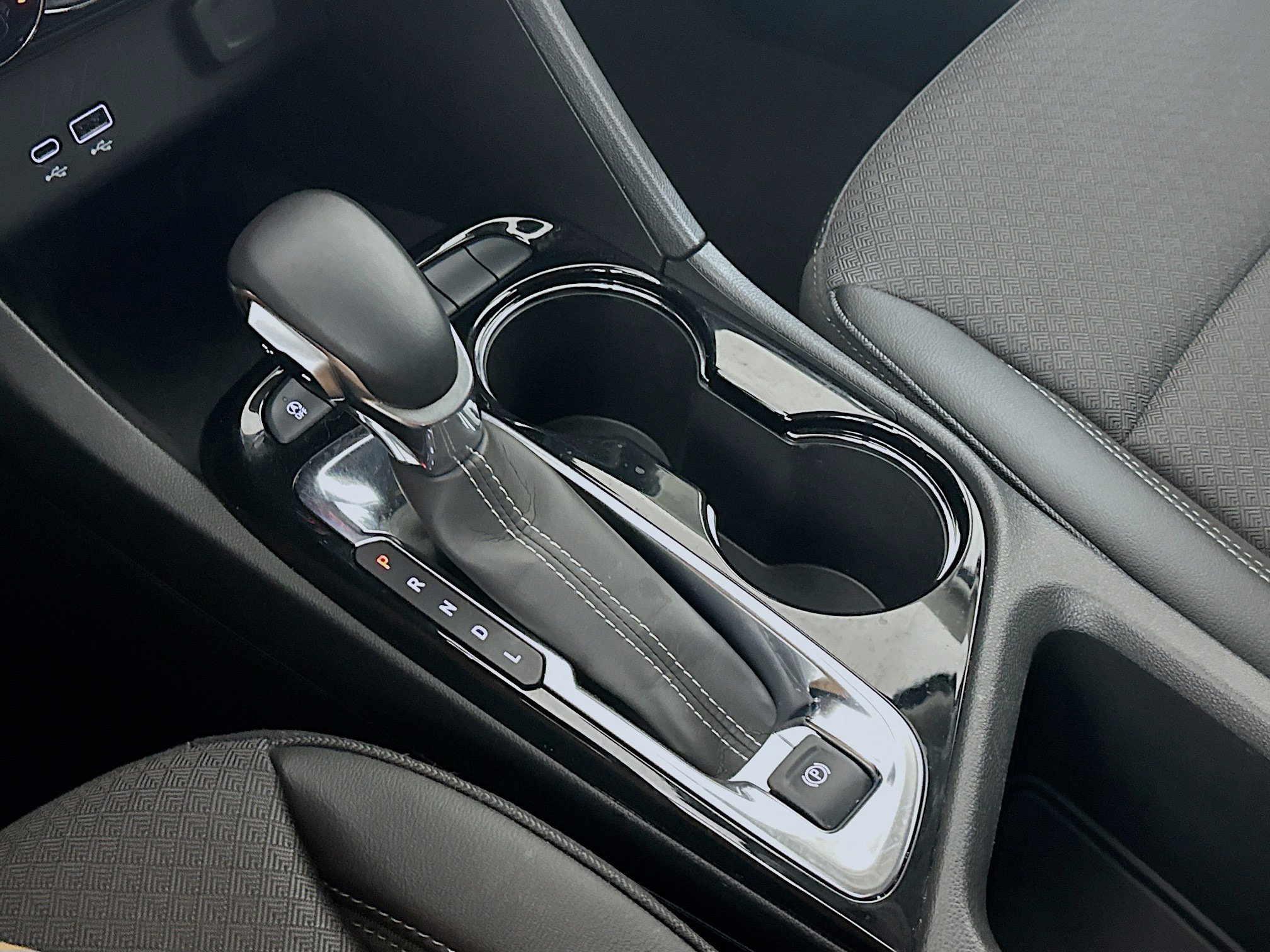 Used 2025 Buick Encore GX Preferred image 25