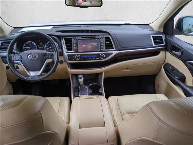 Used 2015 Toyota Highlander Limited image 15