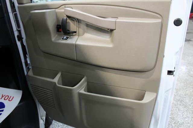 Used 2019 Chevrolet Express 2500 Extended image 17