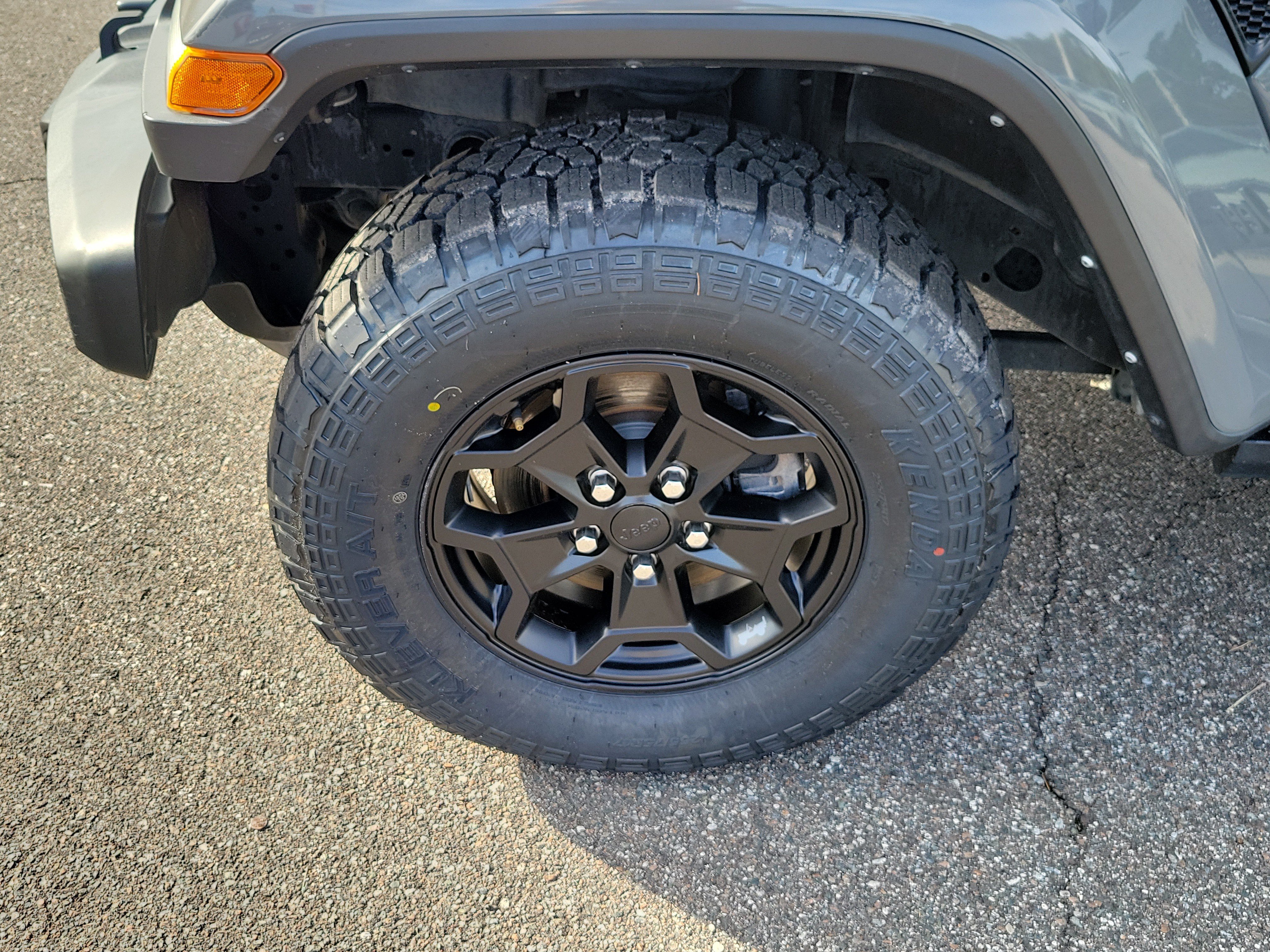 Used 2022 Jeep Gladiator Sport AWD/4WD image 36