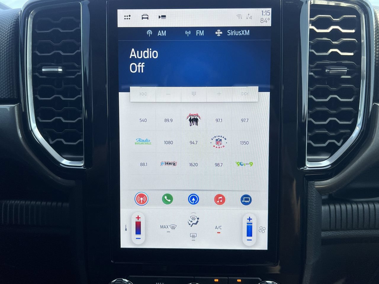 New 2025 Ford Ranger XLT w/ FX4 Off-Road Package AWD/4WD image 4