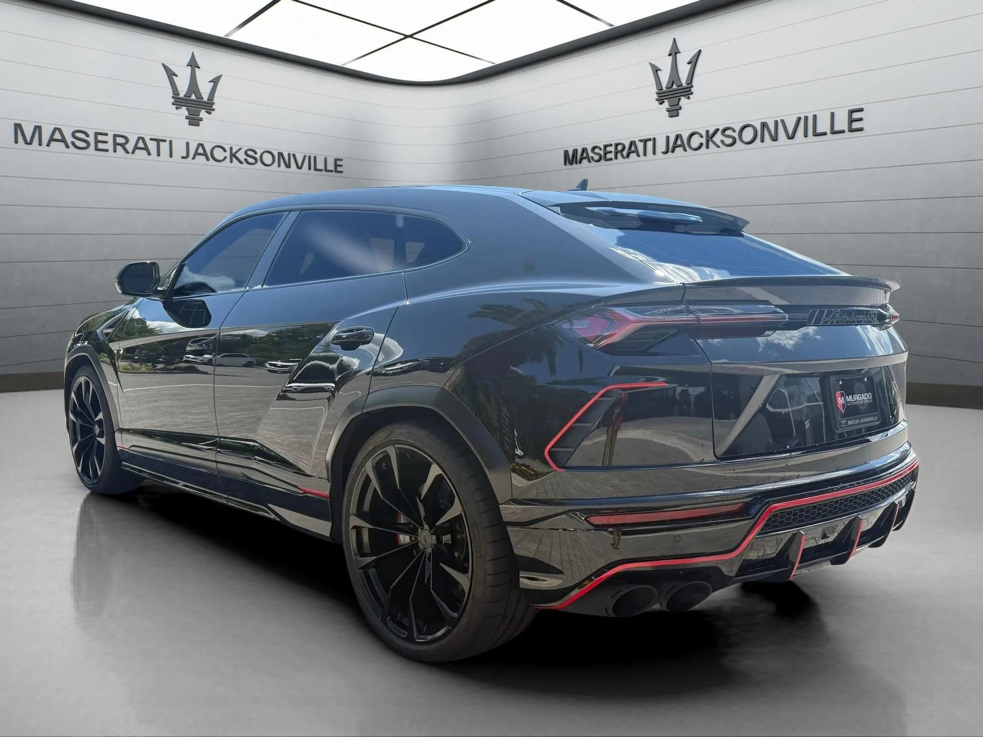Used 2021 Lamborghini Urus AWD/4WD image 13