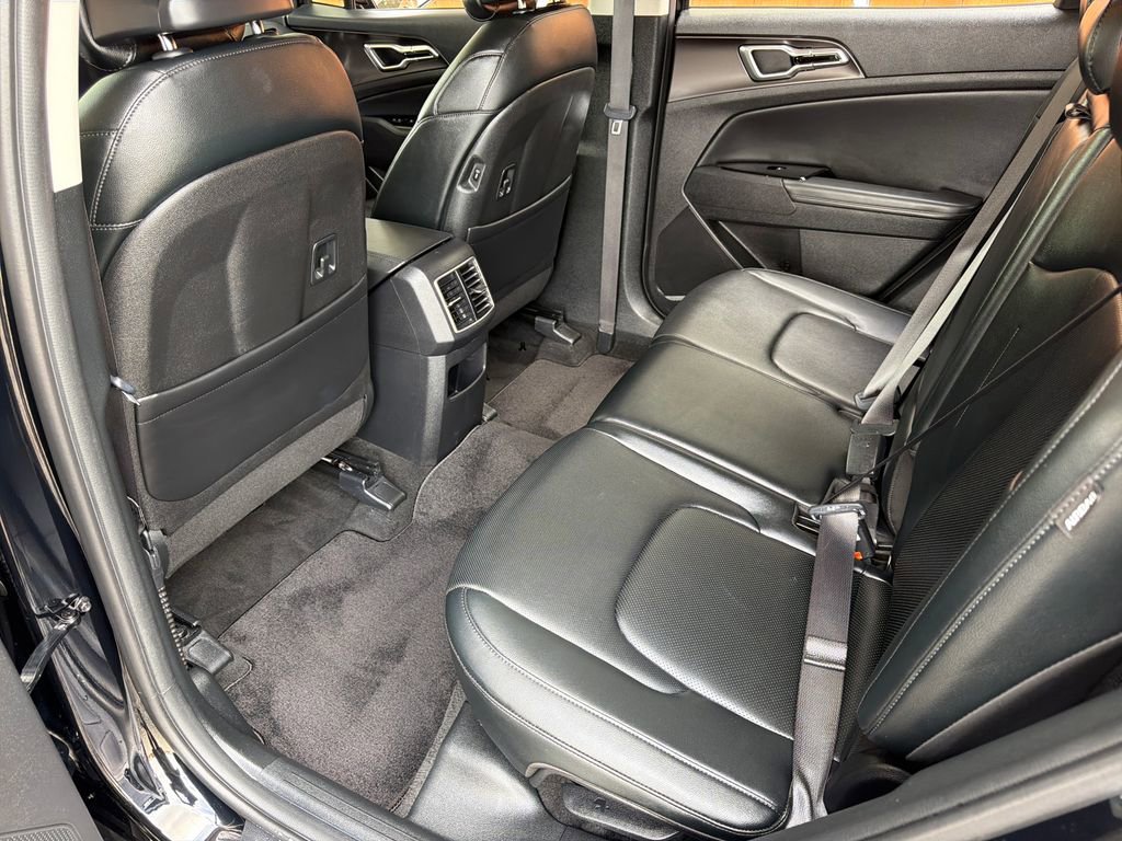 Used 2024 Kia Sportage EX image 30