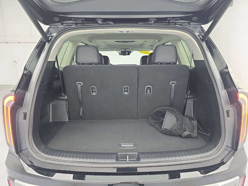 Used 2024 Kia Telluride EX w/ EX Captain's Chair Package AWD/4WD image 52