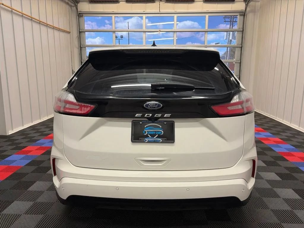 Used 2022 Ford Edge ST-Line w/ Cold Weather Package AWD/4WD image 5