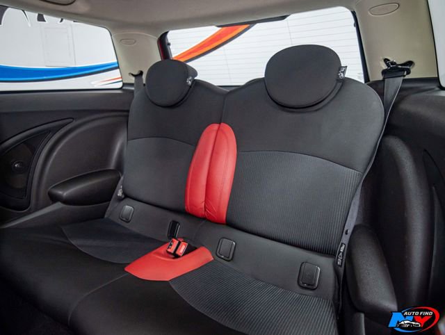 Used 2011 MINI Cooper S image 17