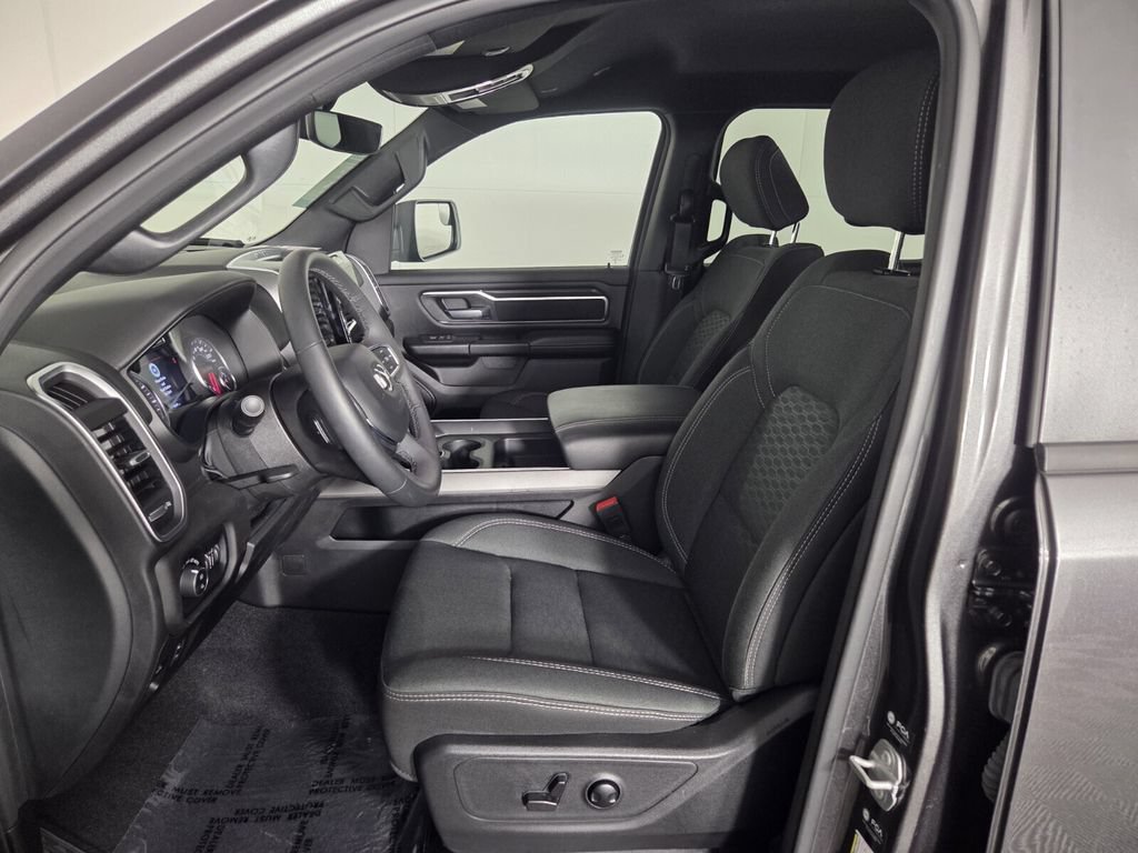 Used 2025 RAM 1500 Big Horn RWD image 9