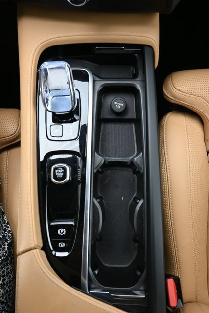 Used 2023 Volvo XC90 B6 Ultimate w/ Protection Package Premier AWD/4WD image 12