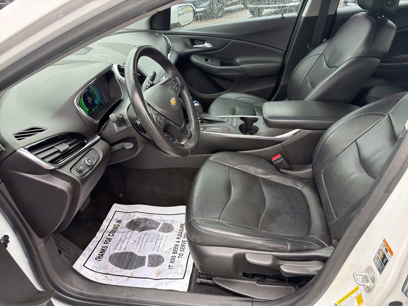 Used 2018 Chevrolet Volt Premier w/ Driver Confidence Package FWD image 10