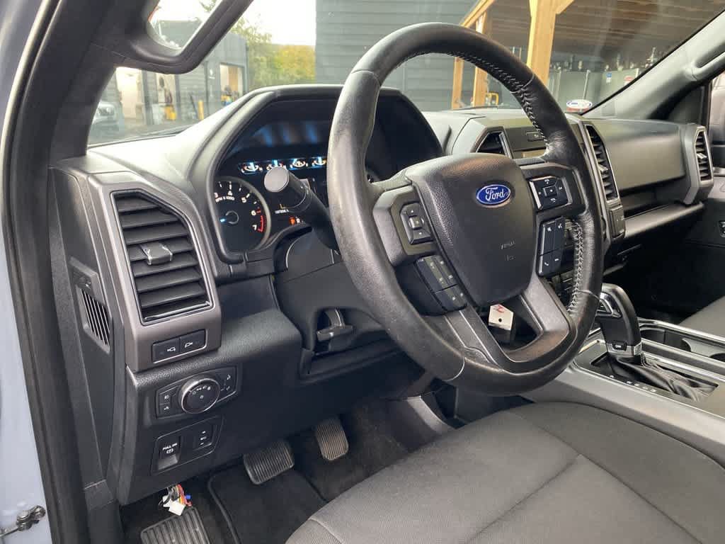 Used 2019 Ford F150 XLT w/ Equipment Group 302A Luxury AWD/4WD image 2