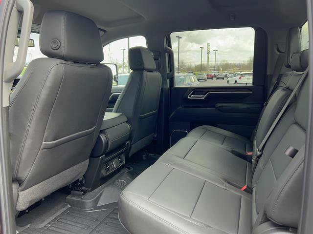 New 2026 GMC Sierra 2500 SLT AWD/4WD image 16