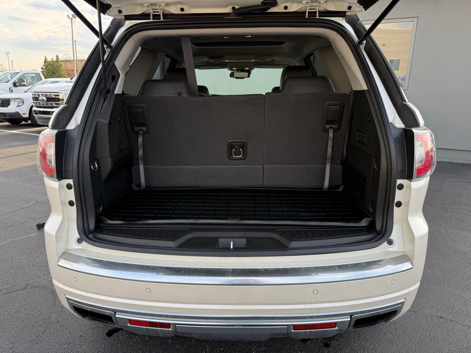 Used 2015 GMC Acadia Denali image 44